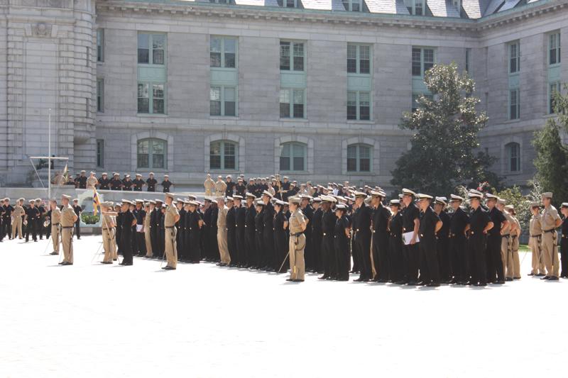 2010 Academy Midshipmans in formation