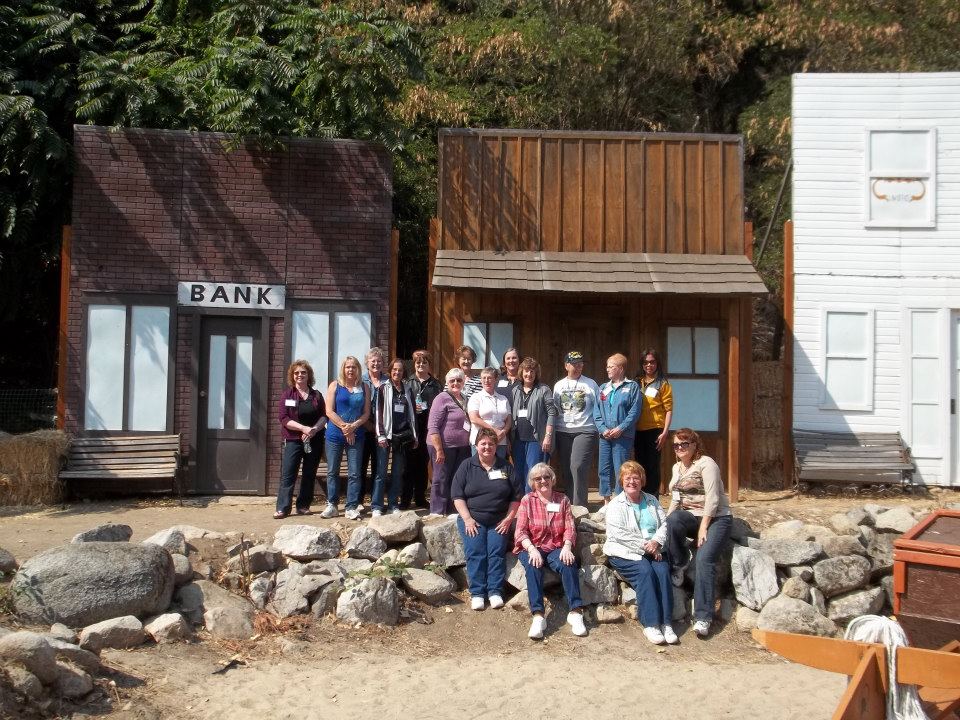 2012 Train Group-03