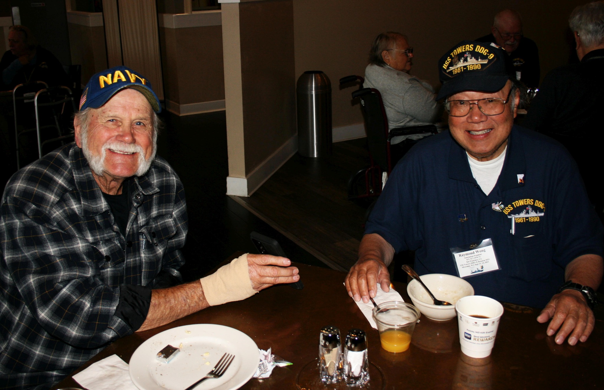 Jimmy Fulfer plankowner n Wong